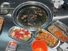 -马路牙子烧烤音乐酒馆(望京店)