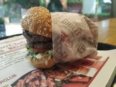 -The Habit Burger Grill 哈比特汉堡(爱琴海店)