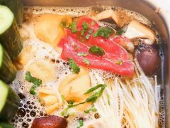 -海底捞火锅(长宁路龙之梦店)