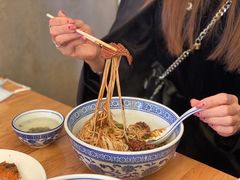 -沪西老弄堂面馆(定西路店)