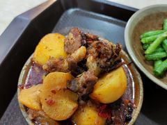 -董哥山城碗碗香(美专校街店)