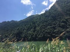 景点-龙井峡漂流