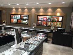 -吴良材眼镜(美罗城店)