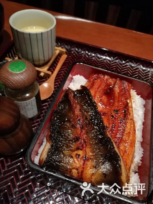 鰻魚飯定食