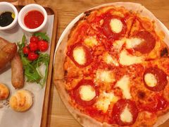 -城市大道红炉披萨烘焙坊