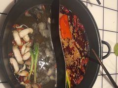 -伍师兄市井火锅(东部星悦天地店)