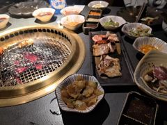 -铭牛烧肉·和牛海鲜自助(高新月牙湖店)