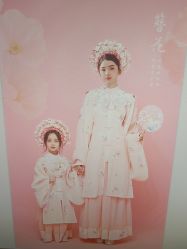 -十月摄影•专注孕婴童写真(汉口香港路店)
