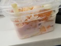 -爱果果粒方水果捞茶饮店
