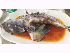 -四川小胡子海鲜(丁村万人海鲜广场店)