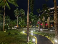 -三亚湾海居铂尔曼度假酒店