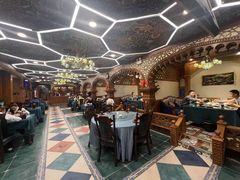 -乡村馕坑肉·烧烤·新疆菜·本地人更爱吃(阿勒泰首店)
