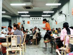 大堂-咏勝锑锅麻辣烫(净居寺路总店)