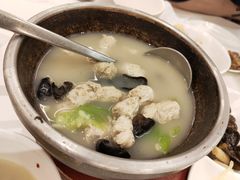 骨汤面筋烩丝瓜-东方饺子王(新奥购物中心店)