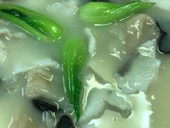 -河畔春天时尚餐厅