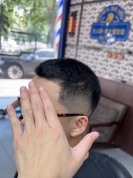 -大人物·男士理发馆