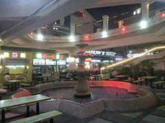 -亚龙湾亚泰商业街