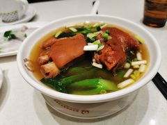 -香港新发烧腊茶餐厅(水围店)