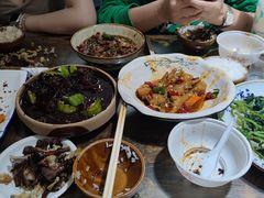 -神仙钵湘香土菜馆(光华路店)