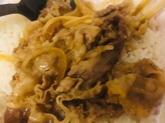 -南城香·饭香串香馄饨香(红军营店)
