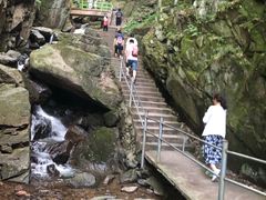 -藏龙百瀑风景区