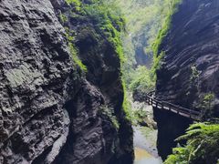 -龙水峡地缝景区