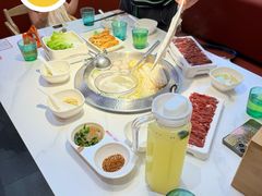 -浪里寻·臻牛养生牛肉火锅(方圆荟店)