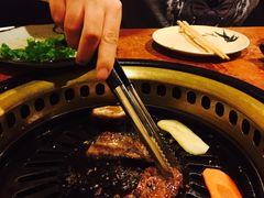 -炼火烤肉店