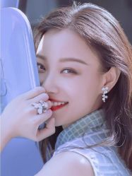 -Eling伊林彩妆·化妆培训(河西奥体店)