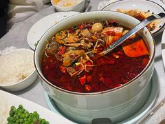 -渝信川菜 · 川味家常菜(财富购物中心店)