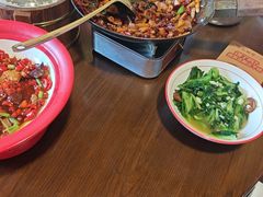 -富正毅三下锅(体育馆店)