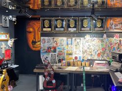 -鬼手纹身小鬼店
