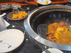 -袁小二大东北铁锅炖(吉祥村总部)