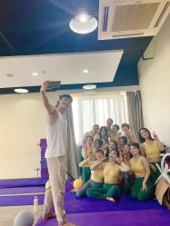 -亚太瑜伽普拉提学院