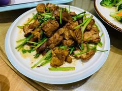 香菜炒排骨-老街烧烤·四方路小烤肉(书院路店)