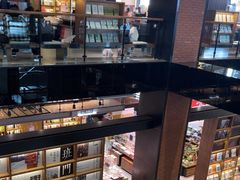 -半山书局(新世纪商城店)