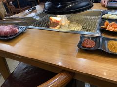 -肉甲韩国木炭烤肉(新壹街1店)