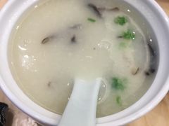彩虹海鲜疙瘩汤-船歌·鱼水饺青岛菜(国贸商城店)