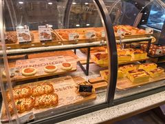 -巴黎贝甜(大宁国际商业广场店)