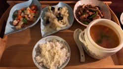 -大美母婴月子中心