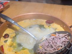 -洱火云南酸菜牛肉火锅(石景山当代商城店)