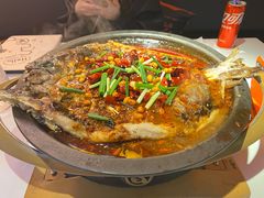 -鸣记脆皮烤鱼·海鲜烤鱼(三八广场店)