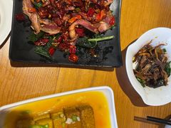 -隔壁老王·家常云南菜(花巷店)