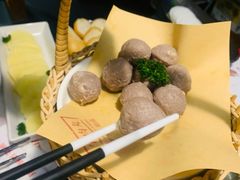 -左庭右院鲜牛肉火锅(金山万达店)