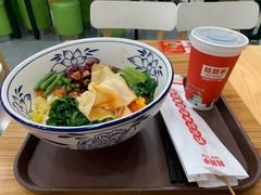 -姑娘手肉夹馍·凉皮·粉面(邗江万达店)