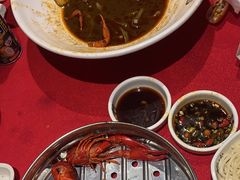 -龙巢盱眙龙虾·牛蛙·烧烤宵夜(八卦岭店)