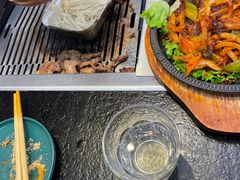 -臻牛烤肉
