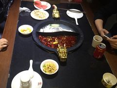 -重庆德庄火锅(体育中心店)