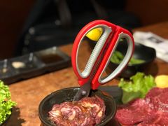 -炼火烤肉店