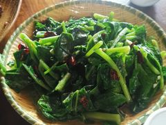 -汤锅大王(新平曹苏黄牛汤锅有限公司)